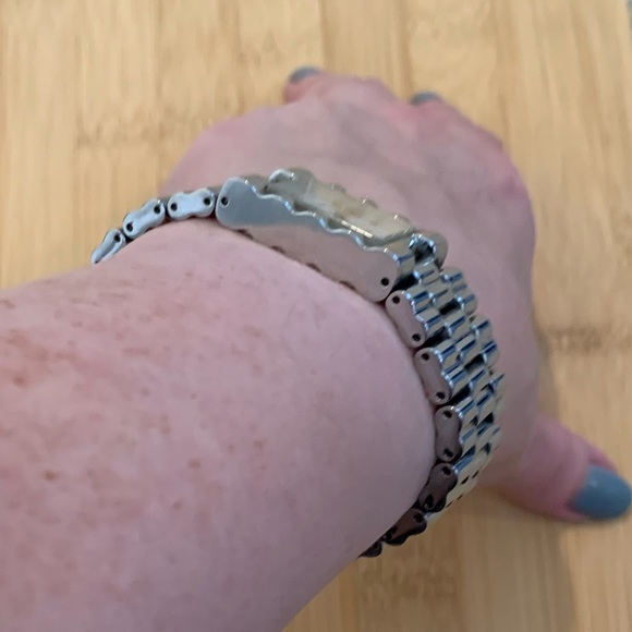 Women’s Harley Davidson Watch by Bulova - Picture 3 of 6